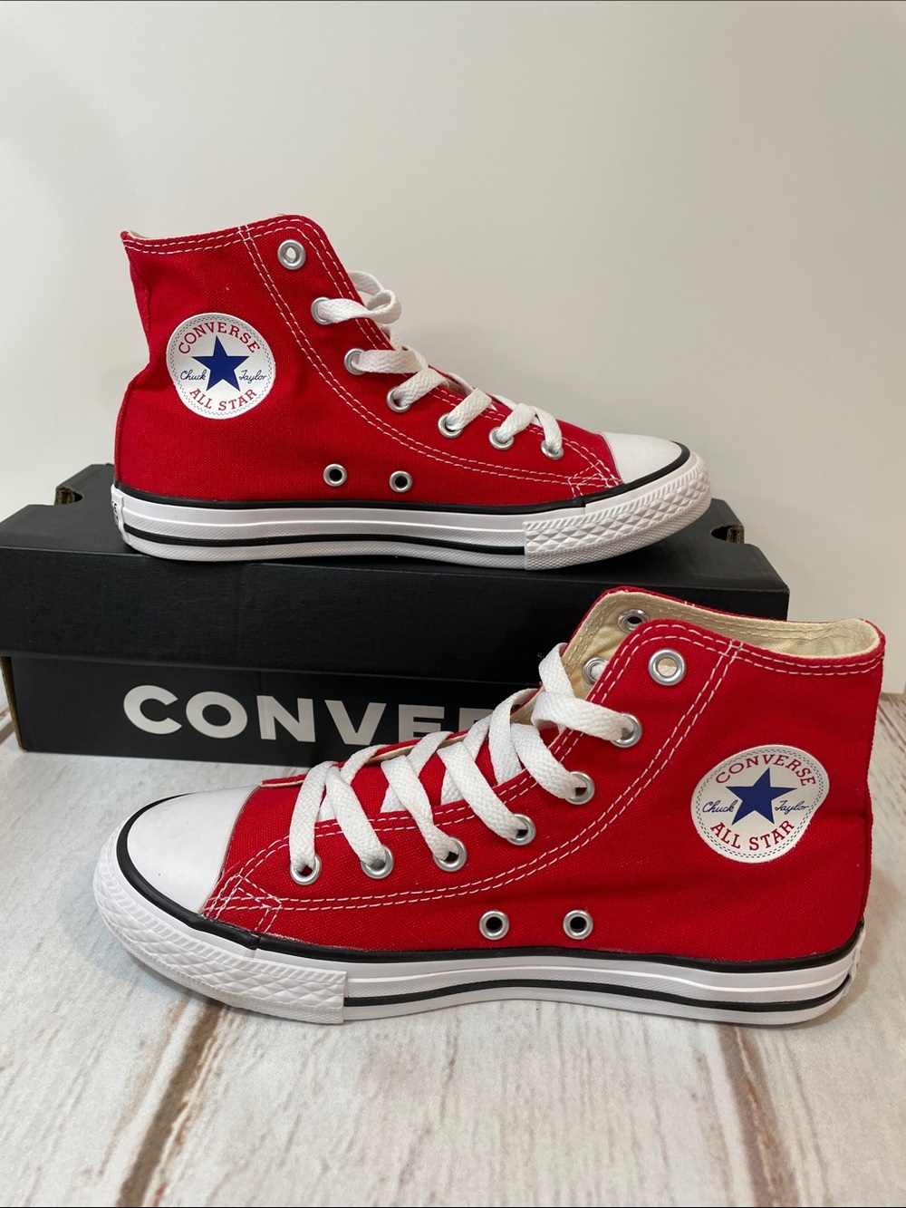 NEW Converse Kids Youth 2.5 Red Canvas High Top Chuck Taylor Sneakers Classic